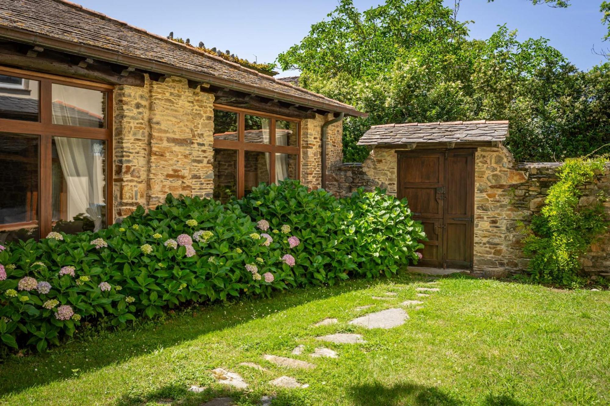 Casa Peleyon Bed & Breakfast Castropol Dış mekan fotoğraf