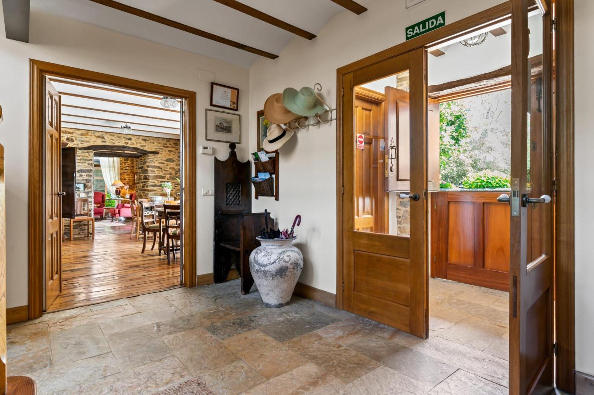 Casa Peleyon Bed & Breakfast Castropol Dış mekan fotoğraf